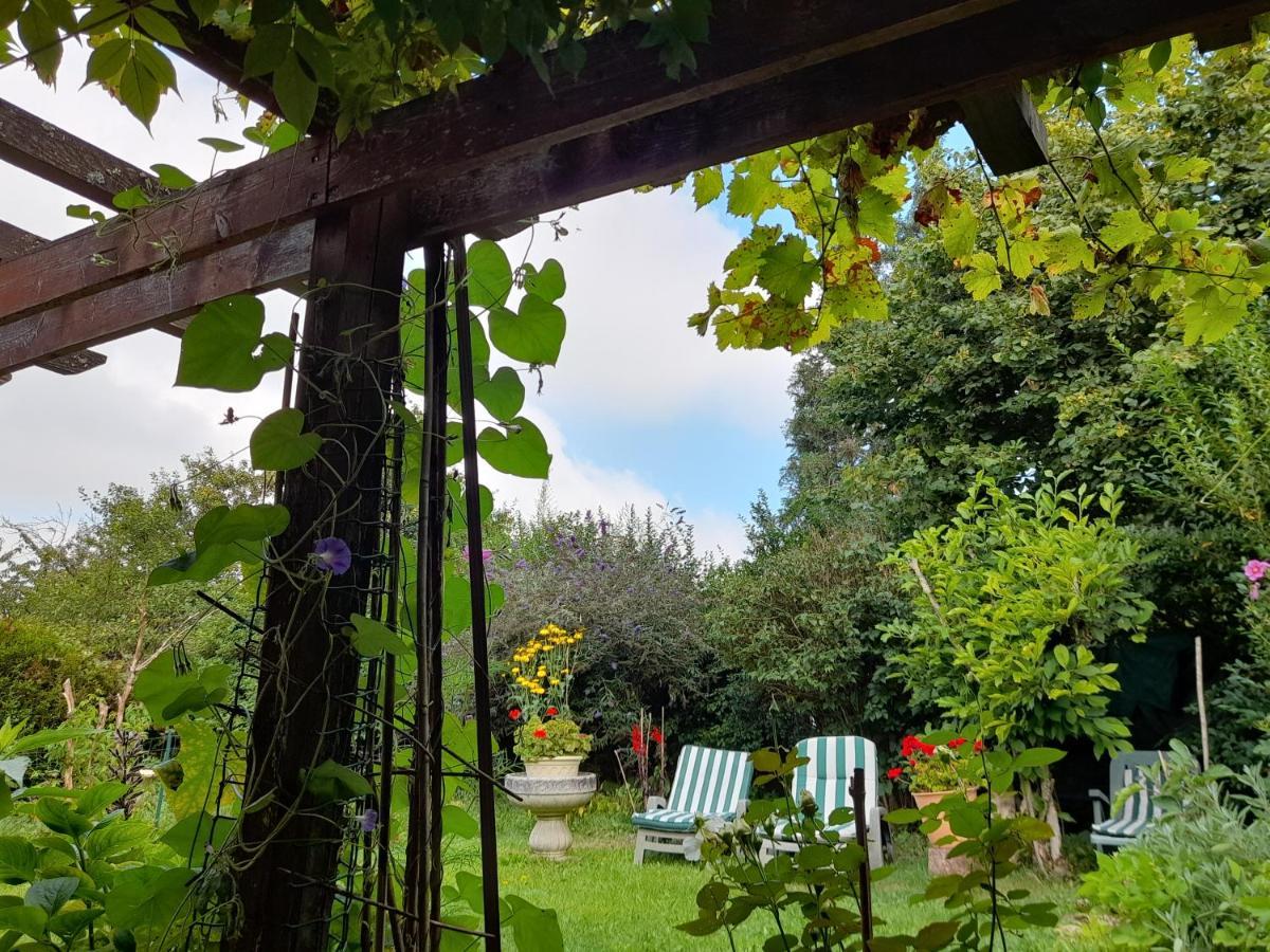 Aux Glycines Bed & Breakfast Marcilly-Ogny Exterior photo