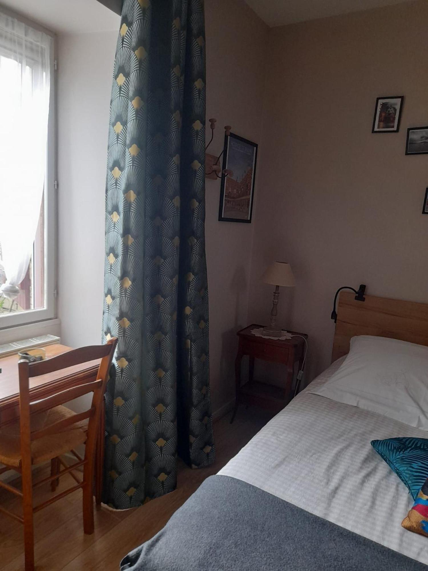 Aux Glycines Bed & Breakfast Marcilly-Ogny Exterior photo
